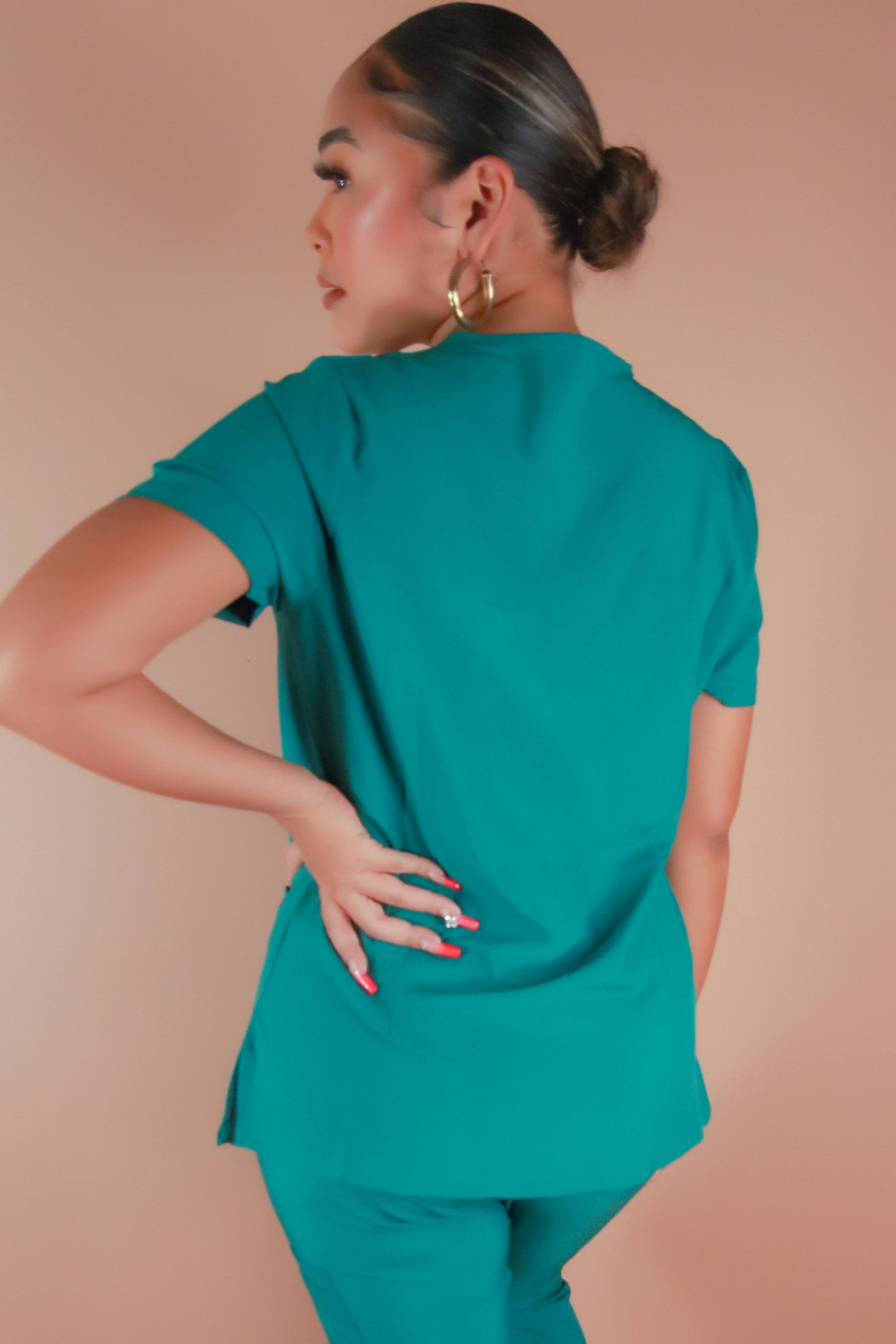 BE PATIENT WITH ME SCRUB TOP - Image 3